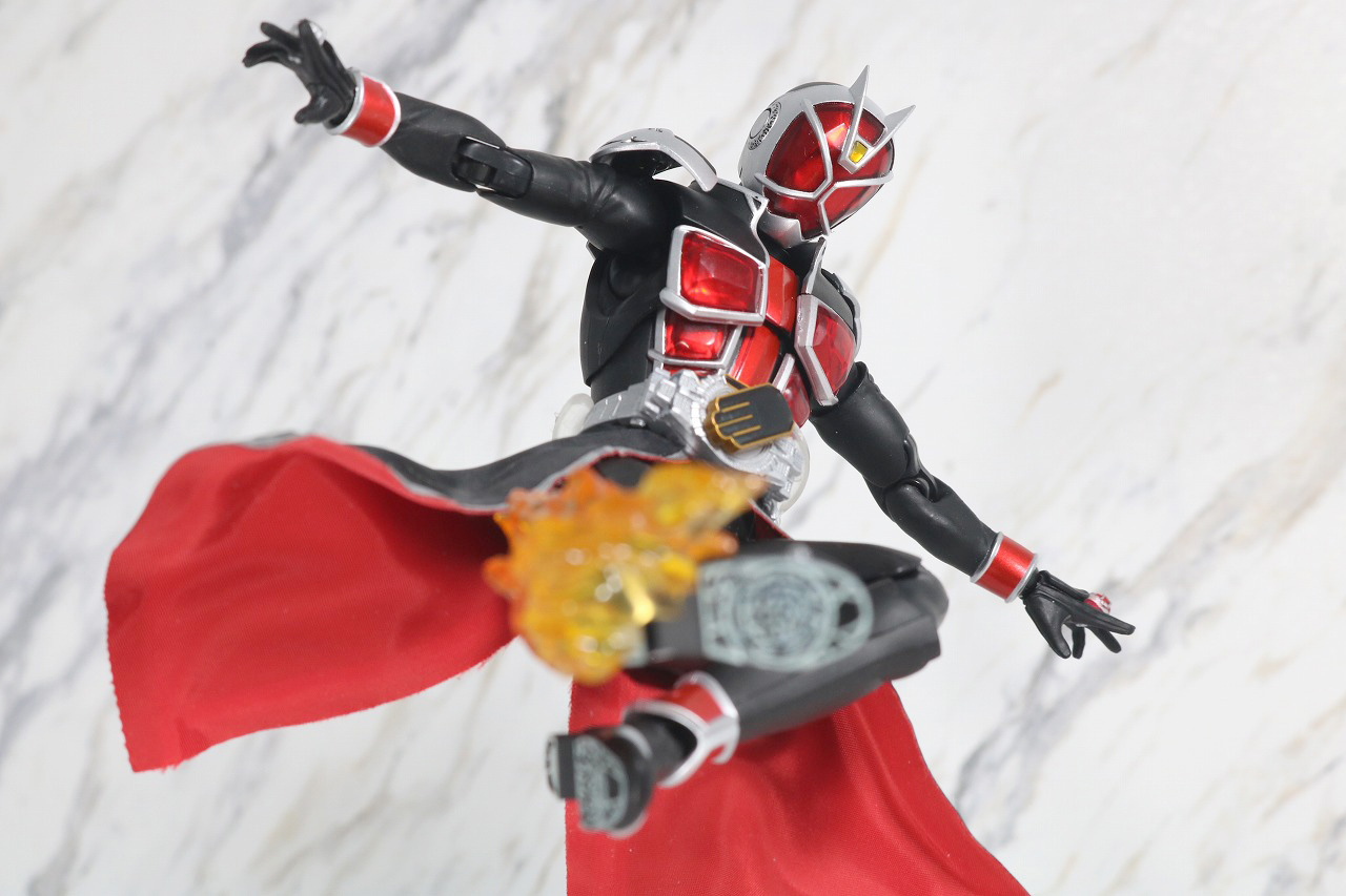 S.H.フィギュアーツ　仮面ライダーウィザード　フレイムスタイル　真骨彫製法　レビュー　アクション