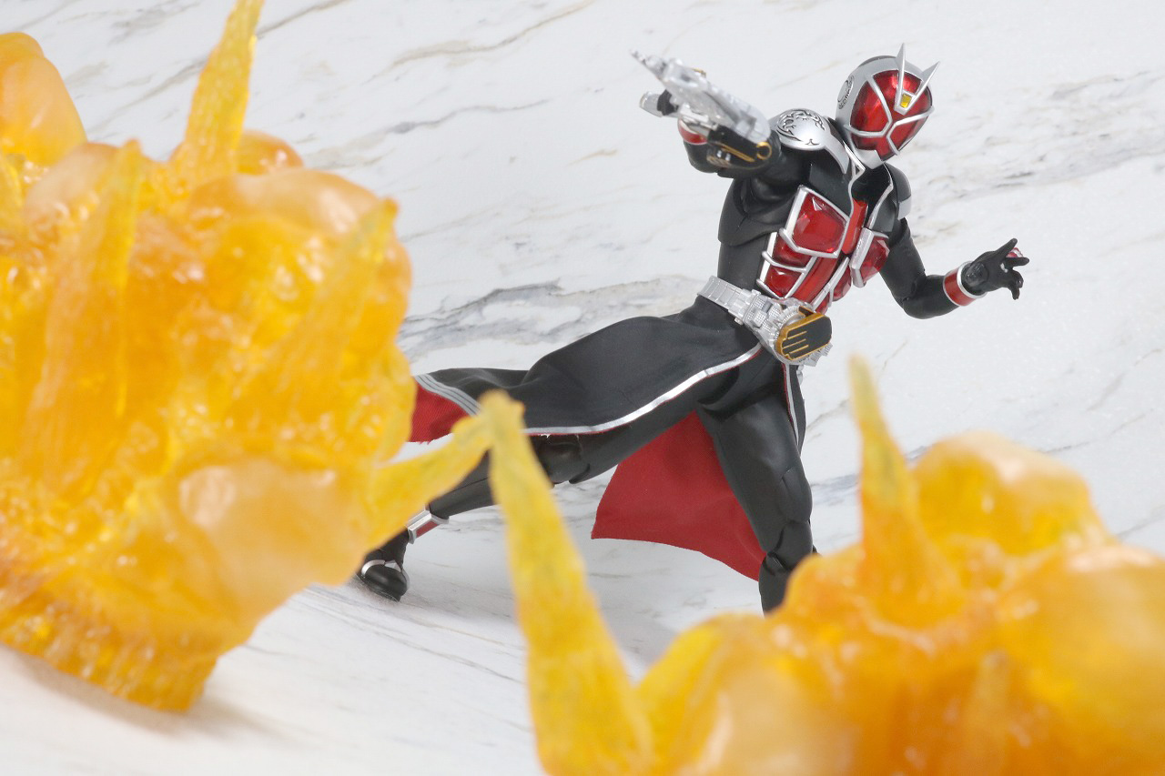 S.H.フィギュアーツ　仮面ライダーウィザード　フレイムスタイル　真骨彫製法　レビュー　アクション