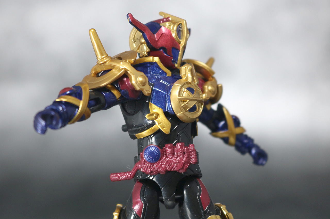 RKF RIDER KICK'S FIGURE　仮面ライダーエボル　コブラフォーム　レビュー　可動範囲