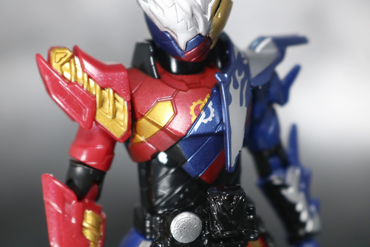 RKF　RIDER KICK'S FIGURE　仮面ライダービルド　クローズビルドフォーム　レビュー　全身