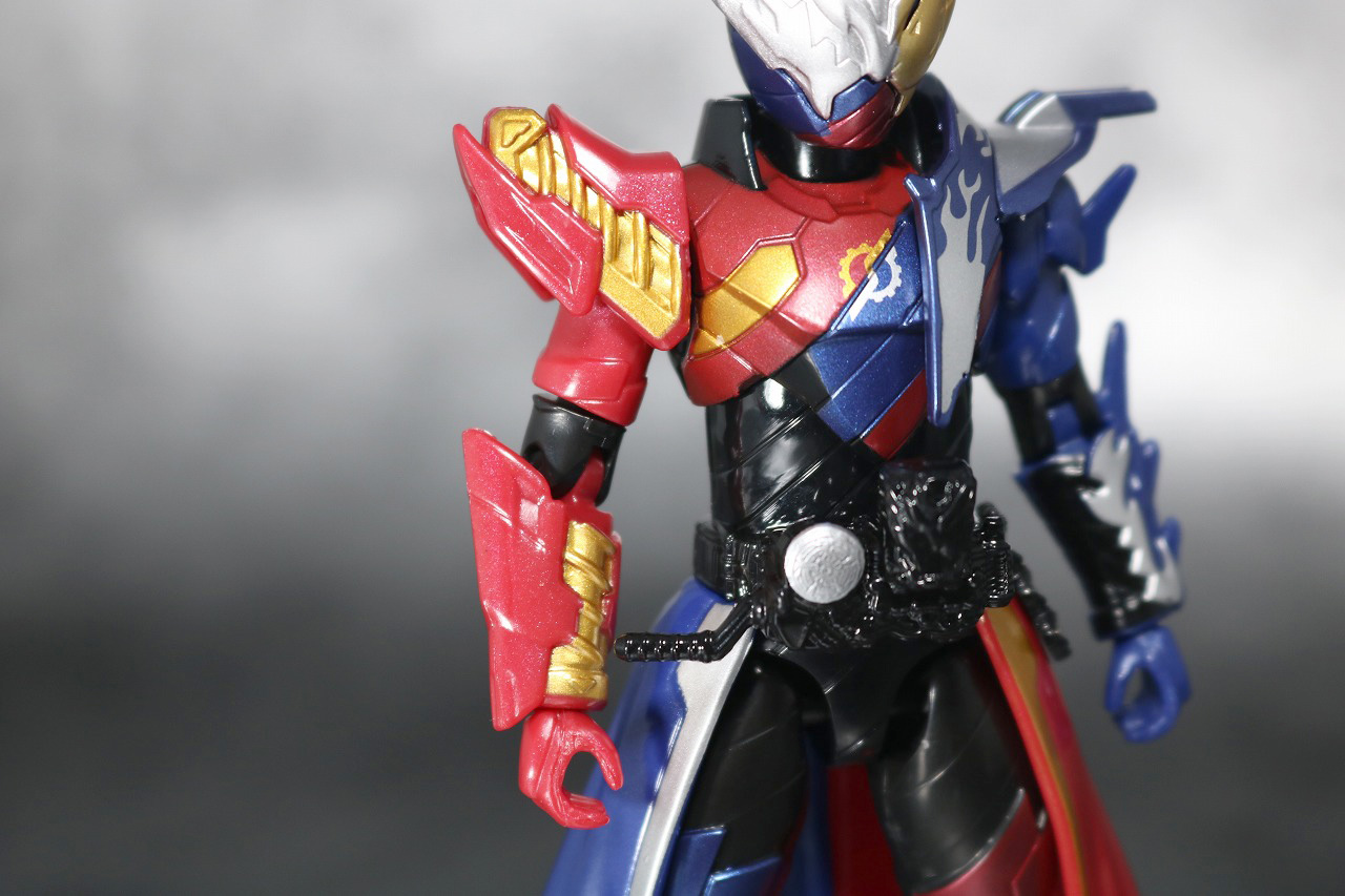 RKF　RIDER KICK'S FIGURE　仮面ライダービルド　クローズビルドフォーム　レビュー　全身