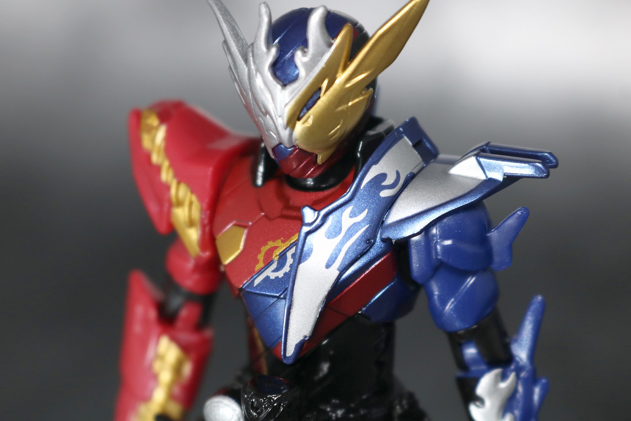 RKF　RIDER KICK'S FIGURE　仮面ライダービルド　クローズビルドフォーム　レビュー　全身