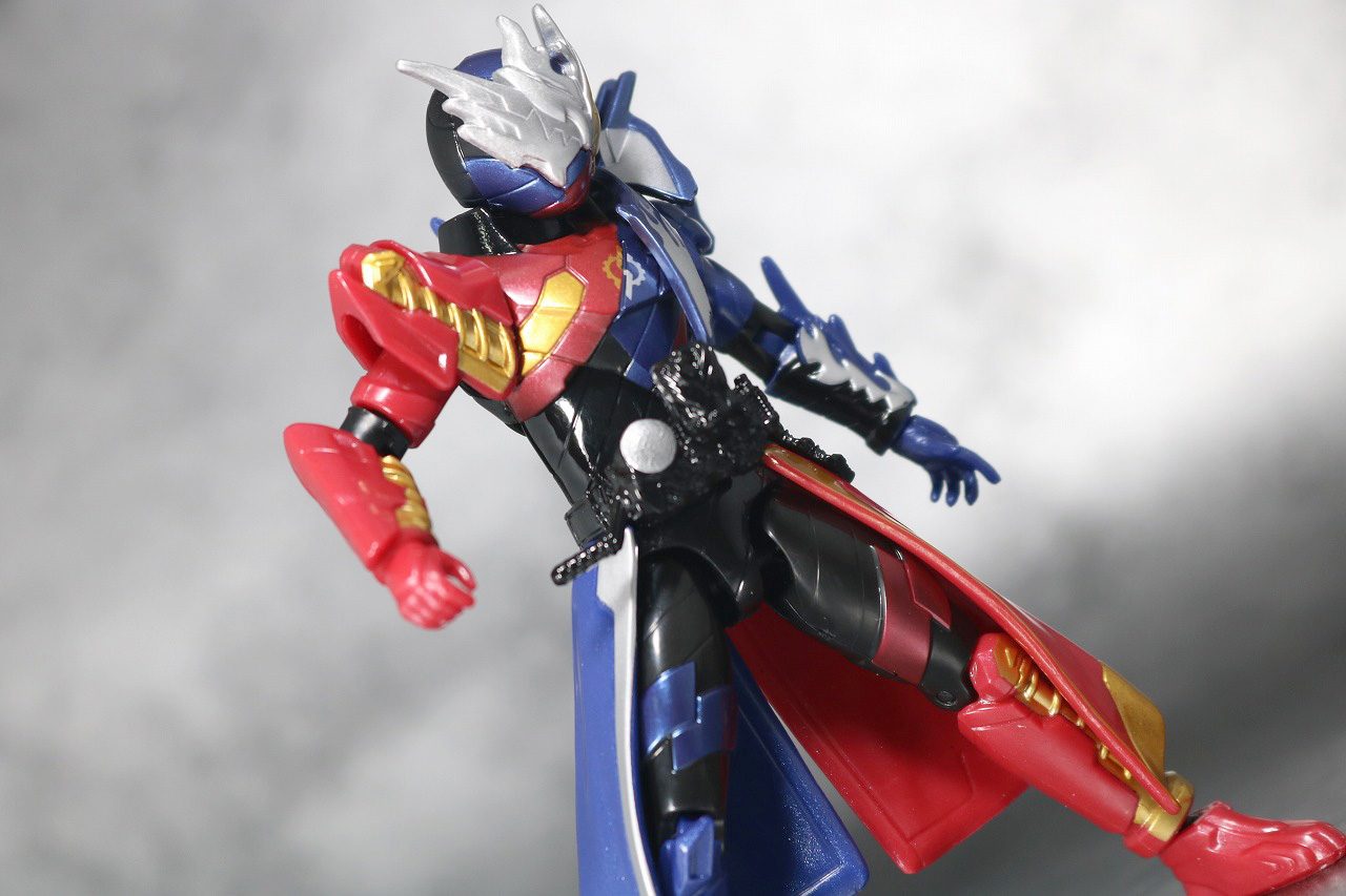 RKF　RIDER KICK'S FIGURE　仮面ライダービルド　クローズビルドフォーム　レビュー　アクション