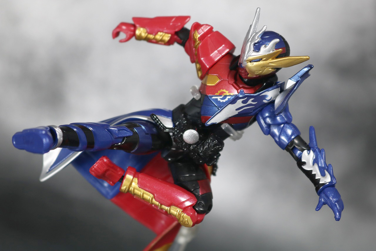 RKF　RIDER KICK'S FIGURE　仮面ライダービルド　クローズビルドフォーム　レビュー　アクション