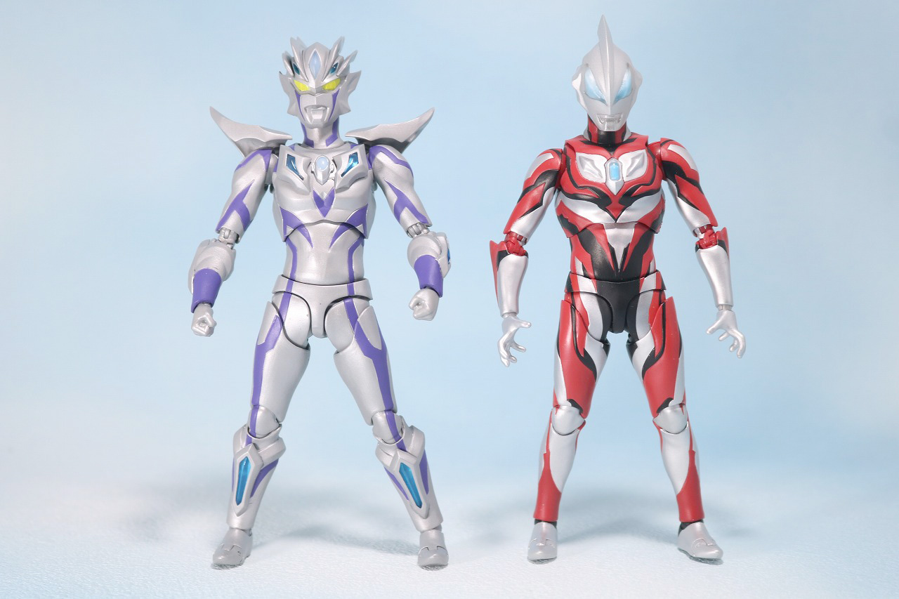 S.H.フィギュアーツ　ウルトラマンゼロビヨンド　レビュー　全身