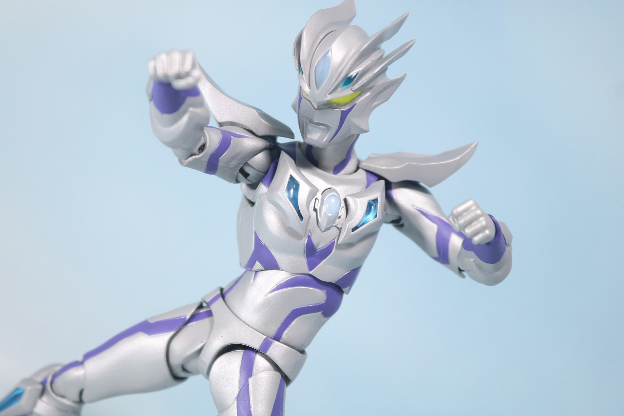 S.H.フィギュアーツ　ウルトラマンゼロビヨンド　レビュー　アクション