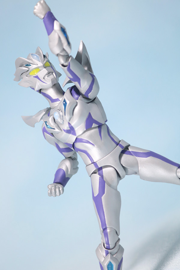 S.H.フィギュアーツ　ウルトラマンゼロビヨンド　レビュー　アクション