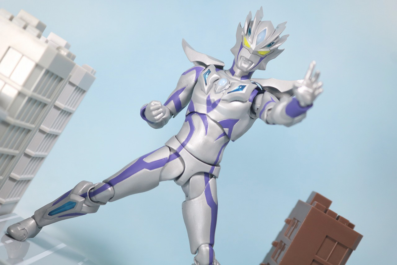 S.H.フィギュアーツ　ウルトラマンゼロビヨンド　レビュー　アクション