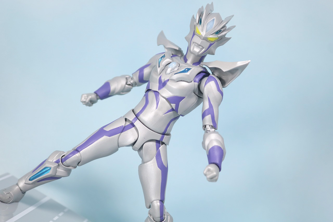 S.H.フィギュアーツ　ウルトラマンゼロビヨンド　レビュー　アクション