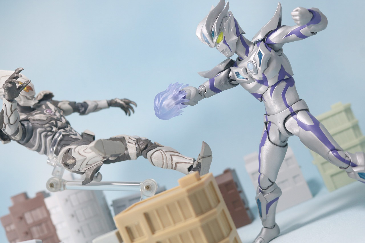 S.H.フィギュアーツ　ウルトラマンゼロビヨンド　レビュー　アクション