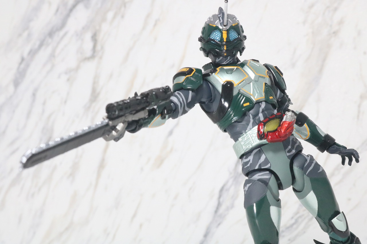 S.H.フィギュアーツ　仮面ライダーアマゾンネオアルファ　レビュー