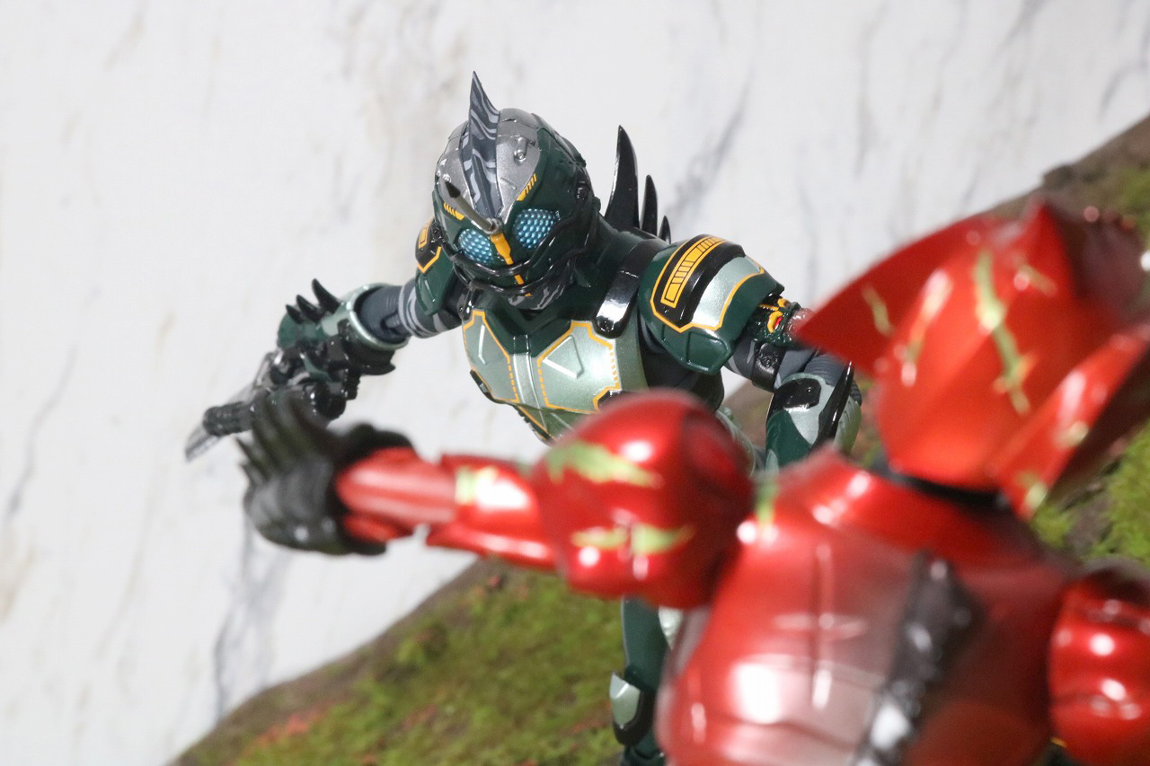 S.H.フィギュアーツ　仮面ライダーアマゾンネオアルファ　レビュー　アクション