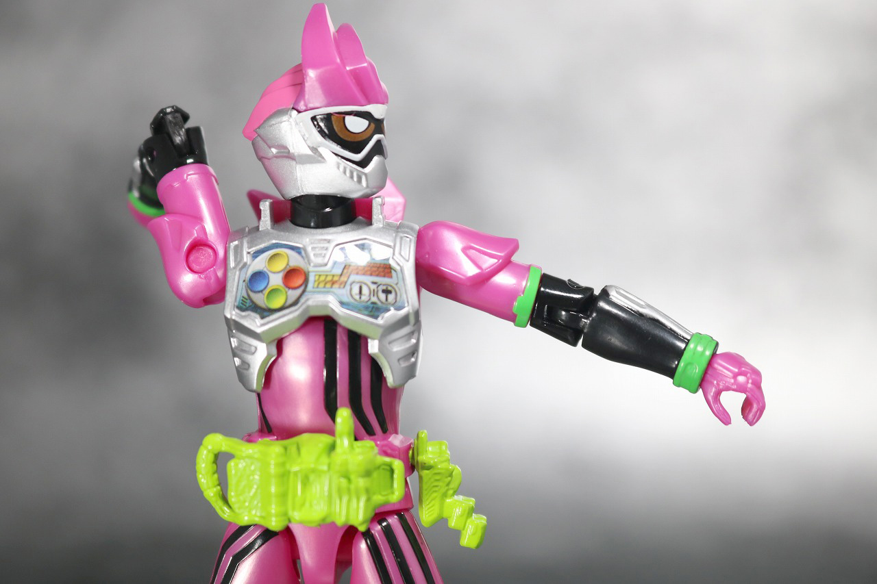 RKF　RIDER KICK'S FIGURE　仮面ライダーエグゼイド　アクションゲーマー　レベル2　レビュー　可動範囲