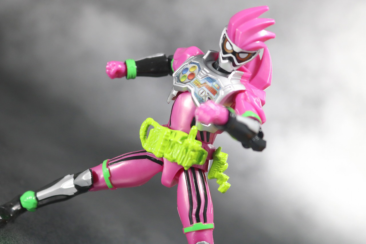 RKF　RIDER KICK'S FIGURE　仮面ライダーエグゼイド　アクションゲーマー　レベル2　レビュー　アクション