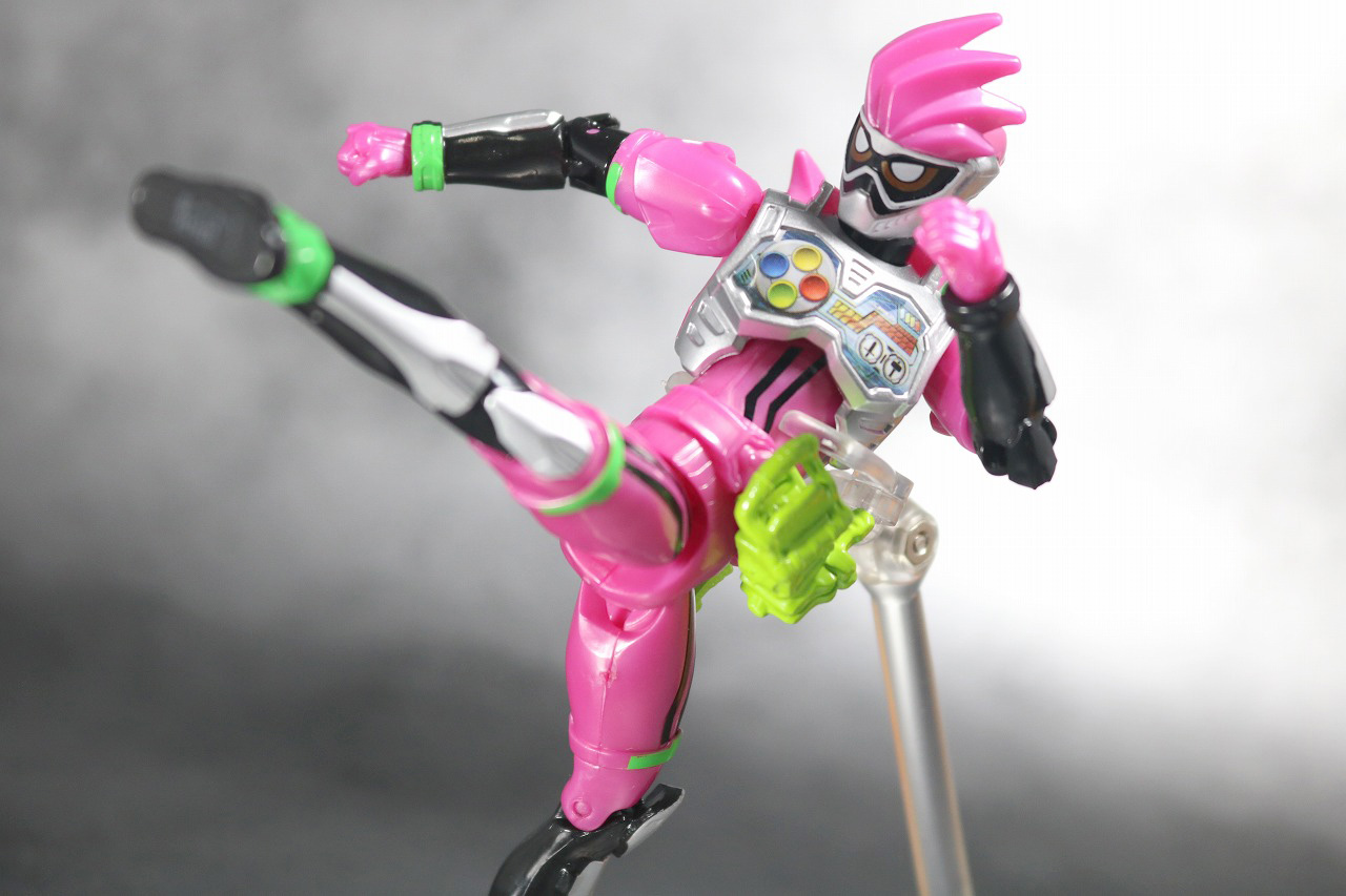 RKF　RIDER KICK'S FIGURE　仮面ライダーエグゼイド　アクションゲーマー　レベル2　レビュー　アクション