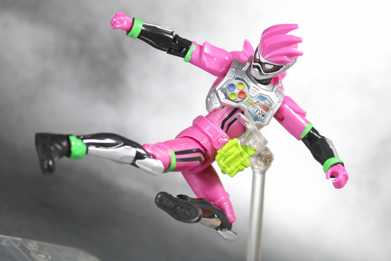 RKF　RIDER KICK'S FIGURE　仮面ライダーエグゼイド　アクションゲーマー　レベル2　レビュー　アクション