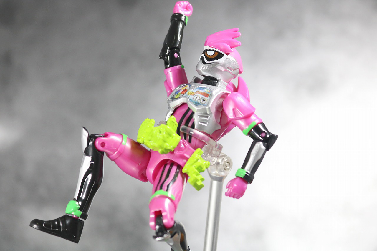 RKF　RIDER KICK'S FIGURE　仮面ライダーエグゼイド　アクションゲーマー　レベル2　レビュー　アクション