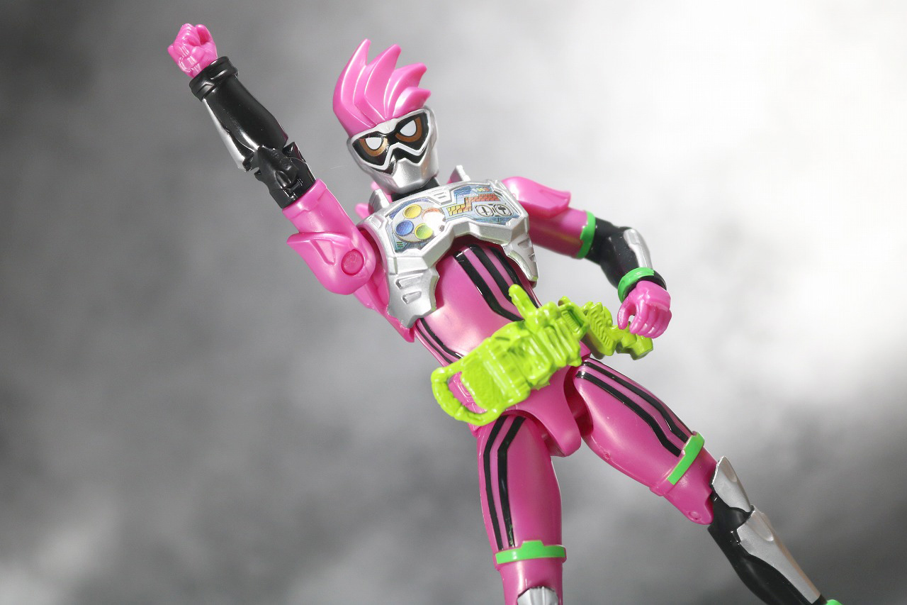 RKF　RIDER KICK'S FIGURE　仮面ライダーエグゼイド　アクションゲーマー　レベル2　レビュー　アクション