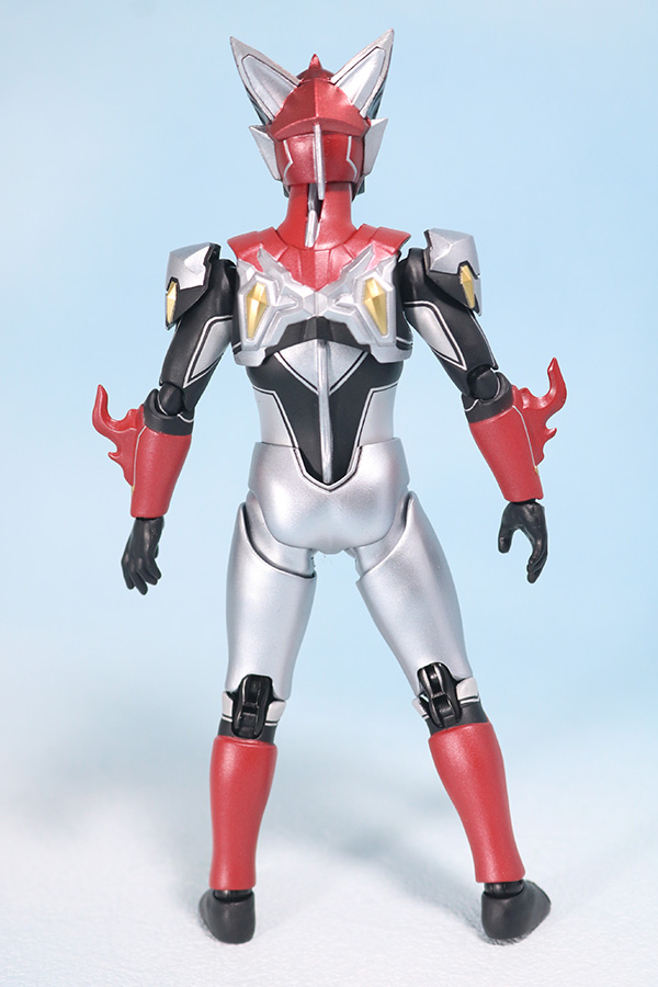 S.H.フィギュアーツ　ウルトラマンロッソ　フレイム　レビュー　全身