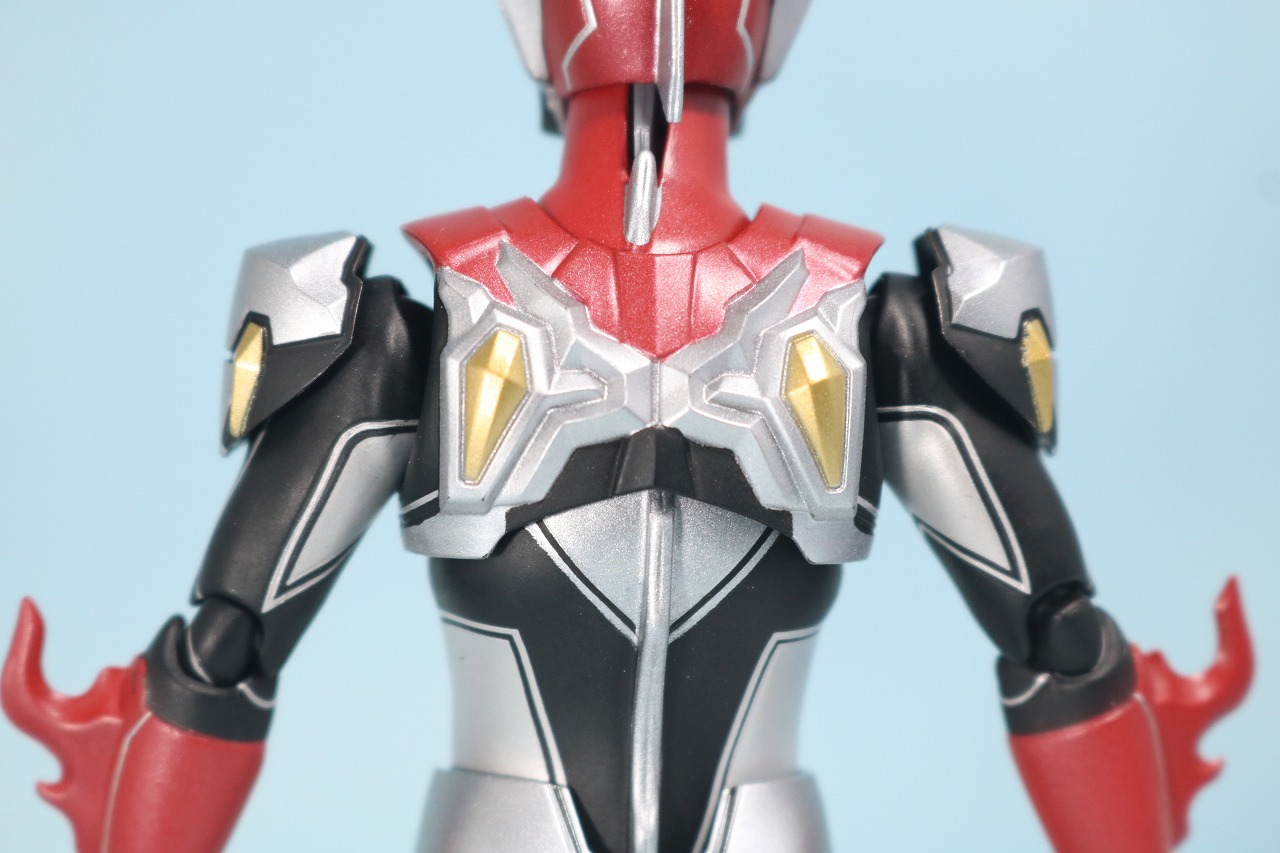 S.H.フィギュアーツ　ウルトラマンロッソ　フレイム　レビュー　全身