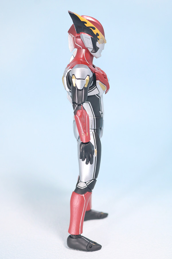 S.H.フィギュアーツ　ウルトラマンロッソ　フレイム　レビュー　全身