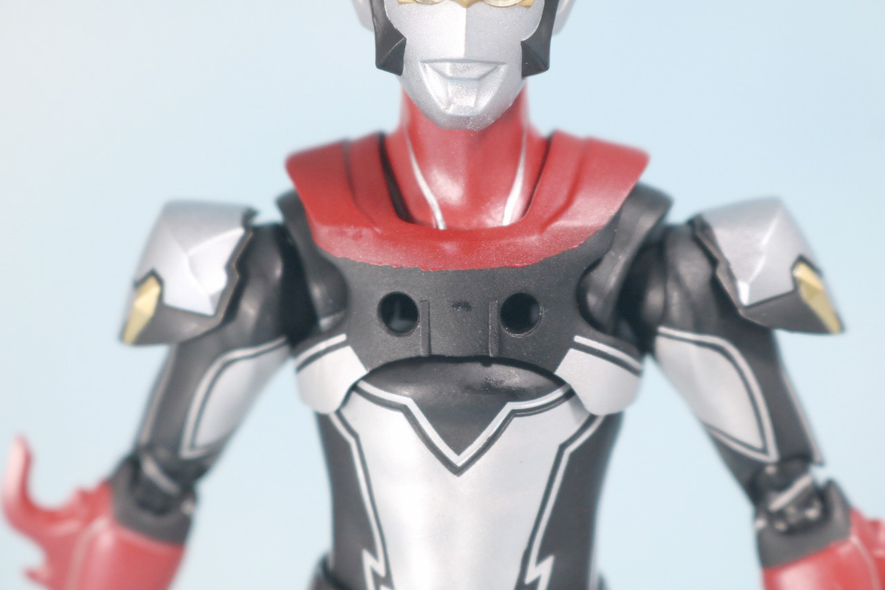 S.H.フィギュアーツ　ウルトラマンロッソ　フレイム　レビュー　付属品