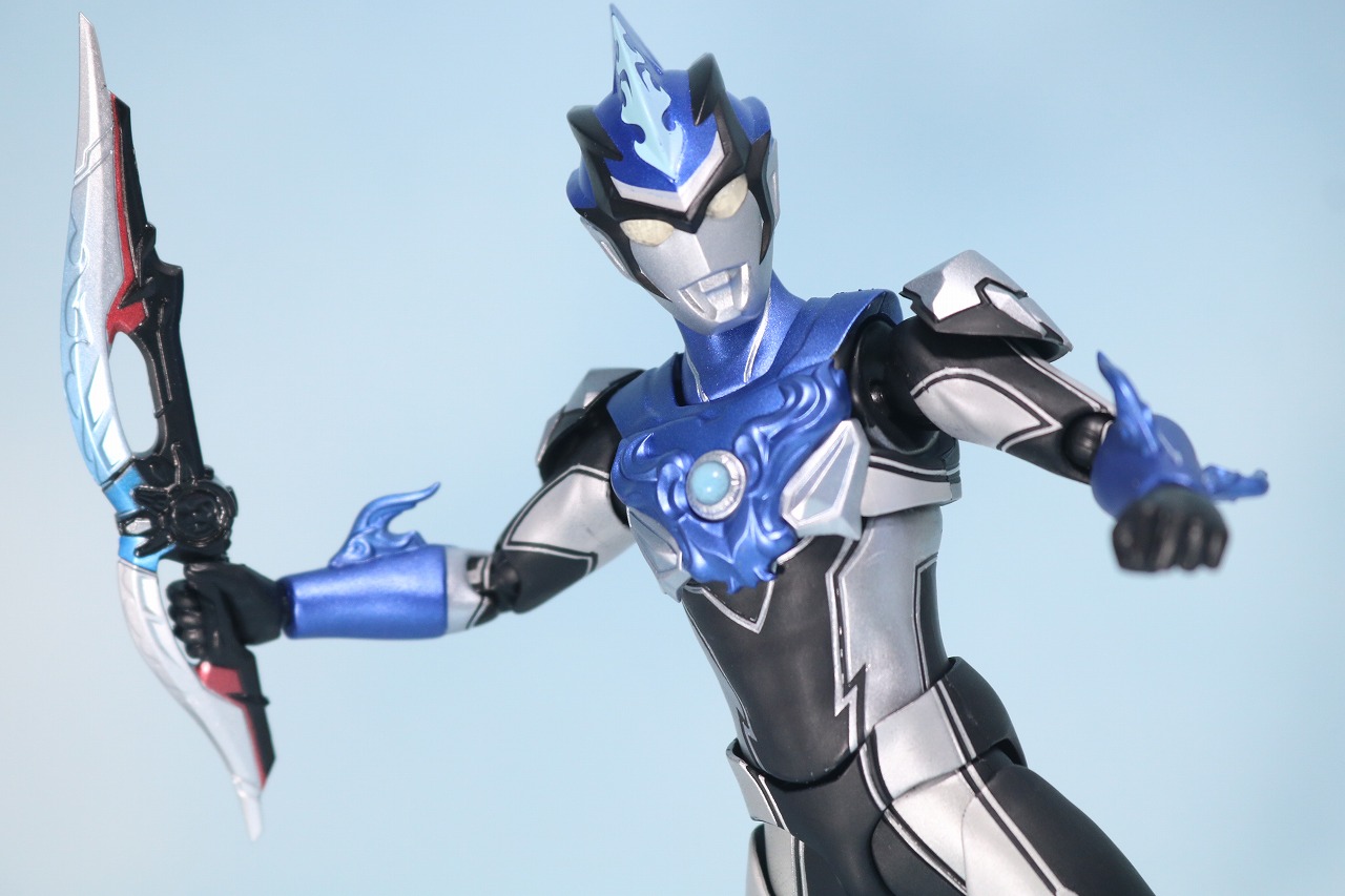 S.H.フィギュアーツ　ウルトラマンブル　アクア　レビュー　アクション