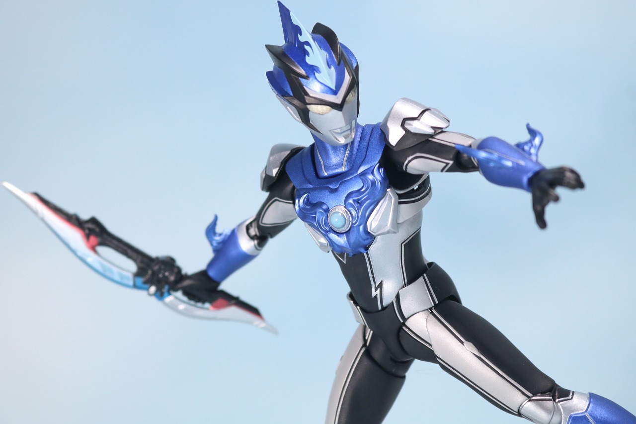 S.H.フィギュアーツ　ウルトラマンブル　アクア　レビュー　アクション