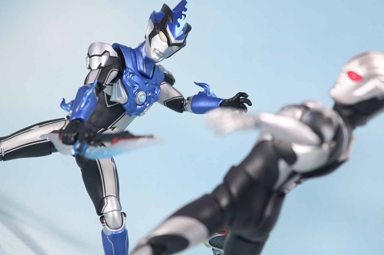 S.H.フィギュアーツ　ウルトラマンブル　アクア　レビュー　アクション