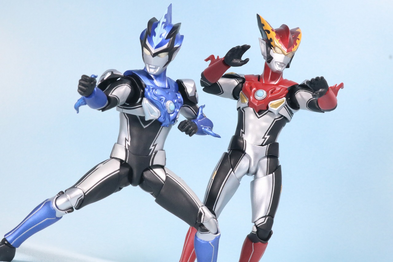 S.H.フィギュアーツ　ウルトラマンブル　アクア　レビュー　アクション