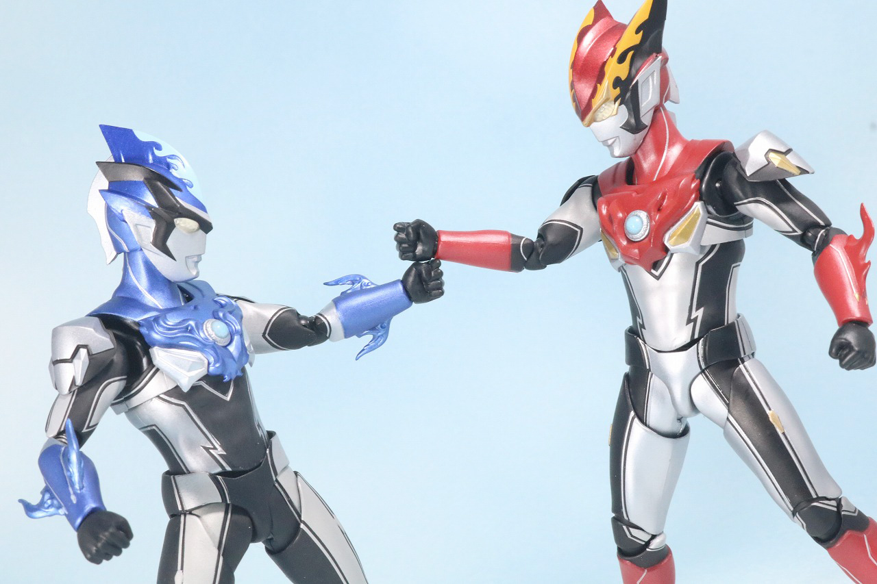 S.H.フィギュアーツ　ウルトラマンブル　アクア　レビュー　アクション