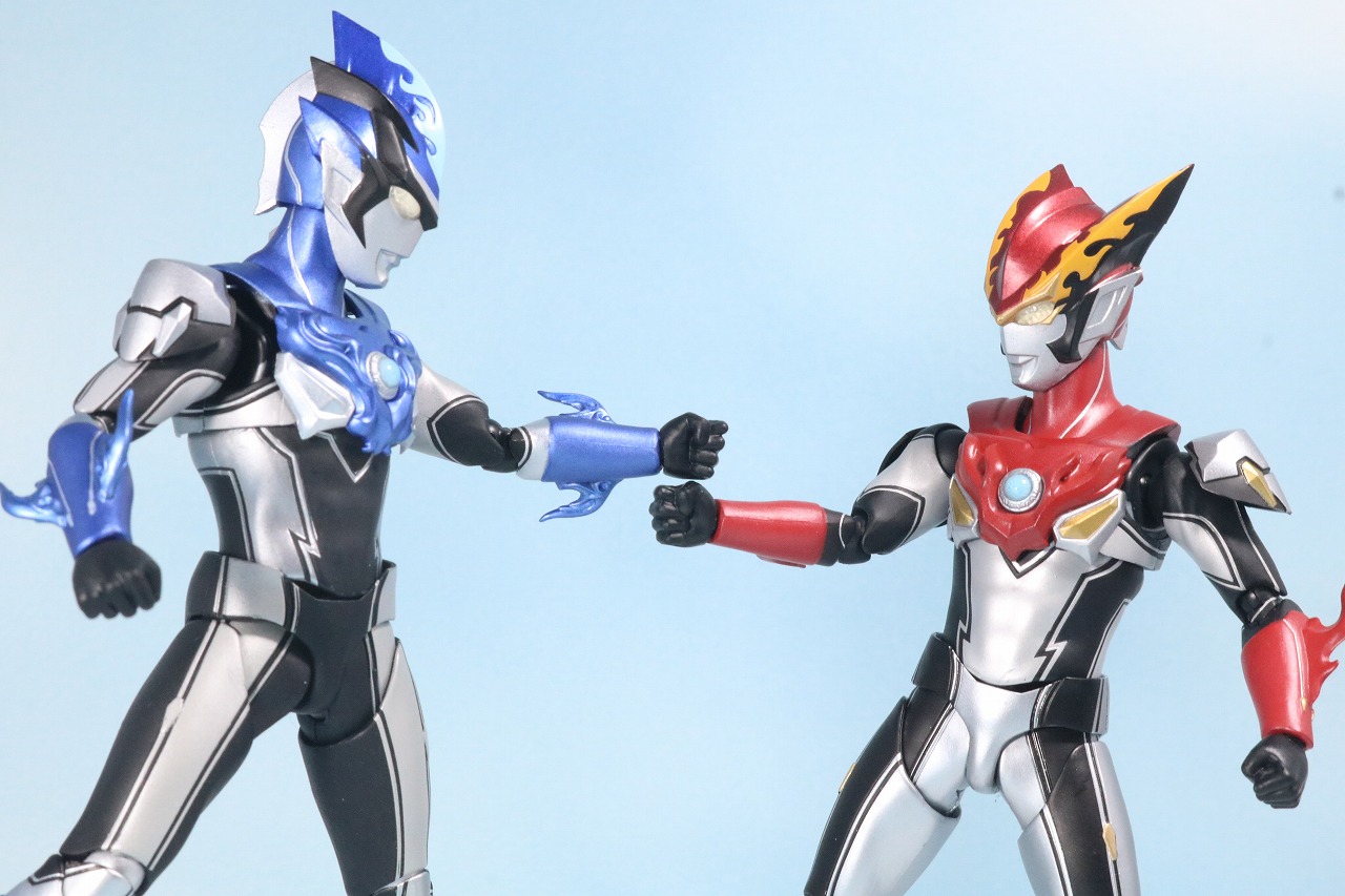 S.H.フィギュアーツ　ウルトラマンブル　アクア　レビュー　アクション