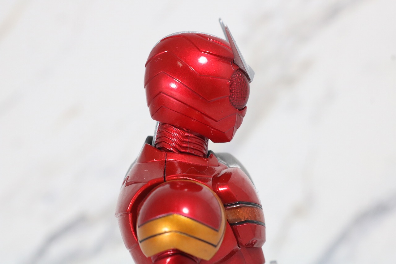 S.H.フィギュアーツ　仮面ライダーW　ヒートメタル　真骨彫製法　レビュー　全身