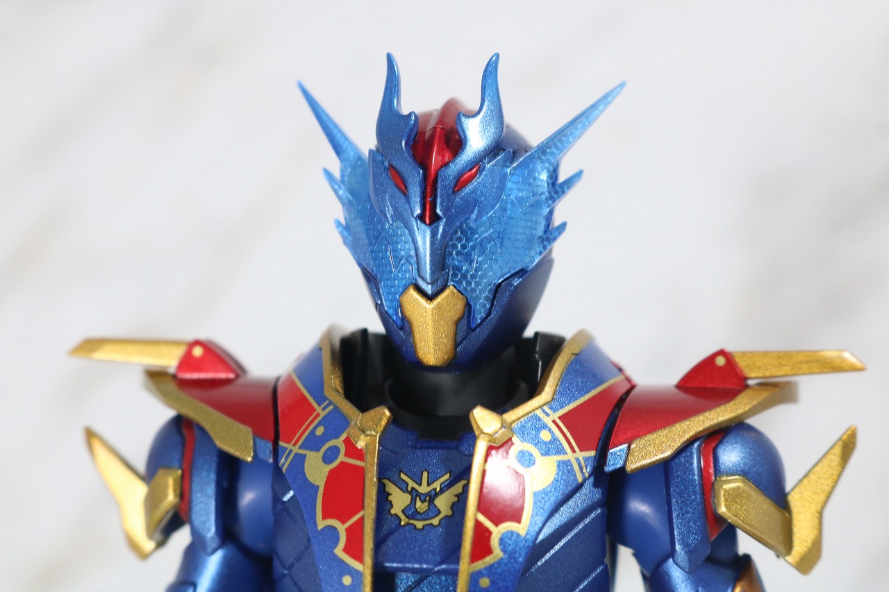 S.H.フィギュアーツ　仮面ライダーグレートクローズ　レビュー　全身