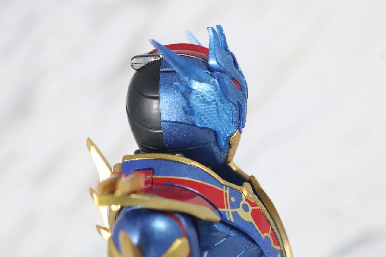 S.H.フィギュアーツ　仮面ライダーグレートクローズ　レビュー　全身