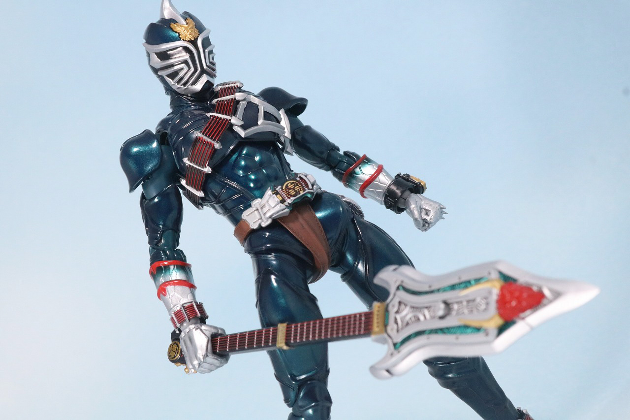 S.H.フィギュアーツ　仮面ライダー轟鬼　真骨彫製法　レビュー　アクション