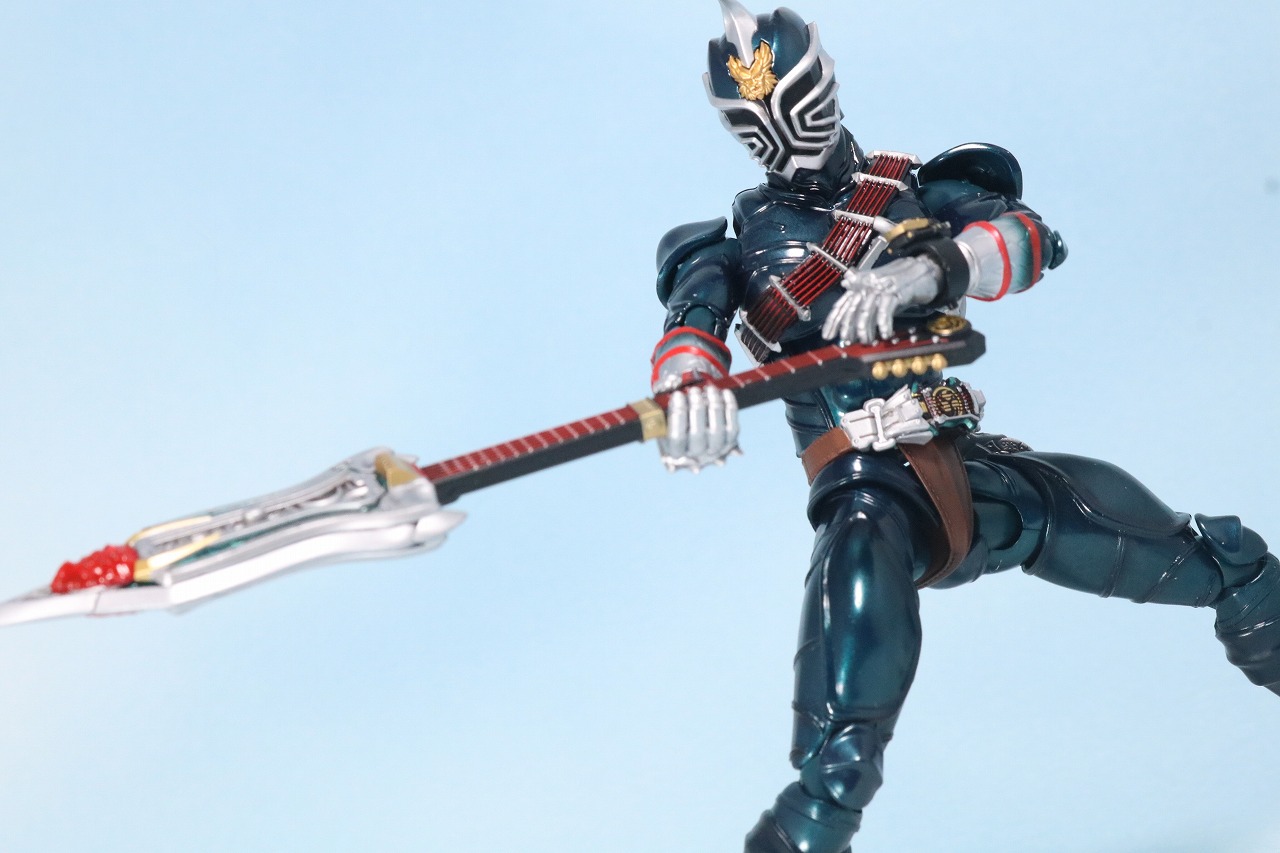 S.H.フィギュアーツ　仮面ライダー轟鬼　真骨彫製法　レビュー　アクション