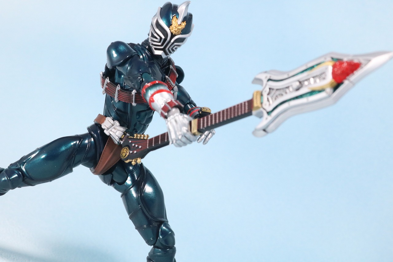 S.H.フィギュアーツ　仮面ライダー轟鬼　真骨彫製法　レビュー　アクション