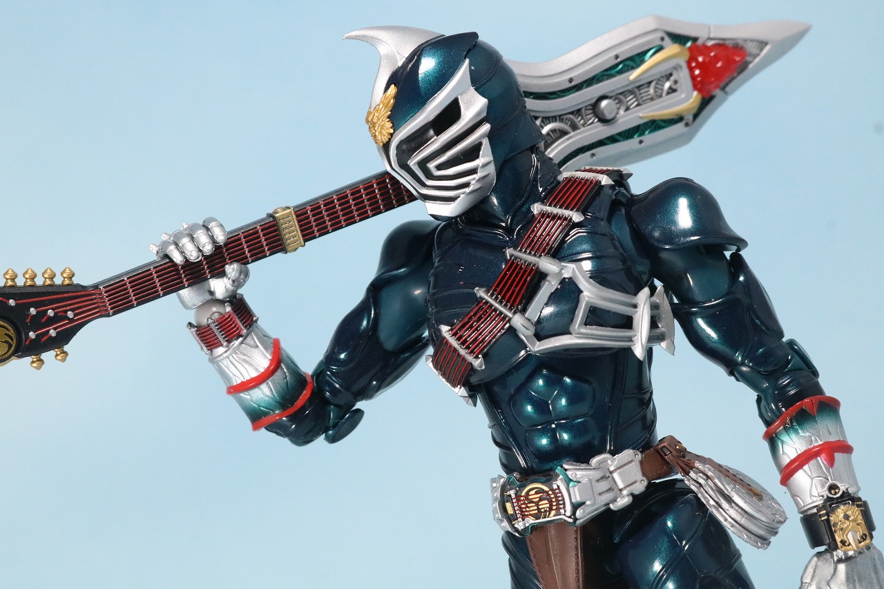 S.H.フィギュアーツ　仮面ライダー轟鬼　真骨彫製法　レビュー　アクション