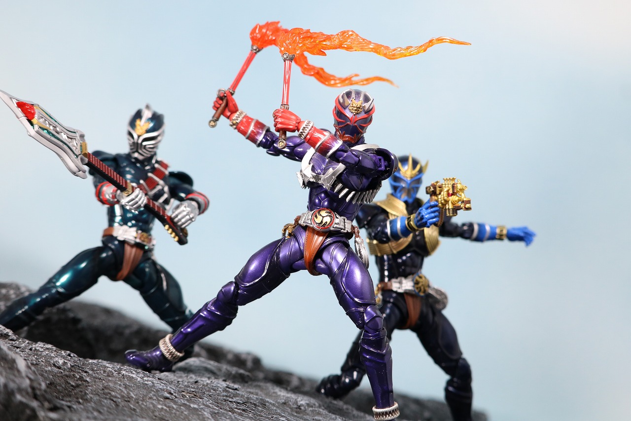 S.H.フィギュアーツ　仮面ライダー轟鬼　真骨彫製法　レビュー　アクション　響鬼　威吹鬼