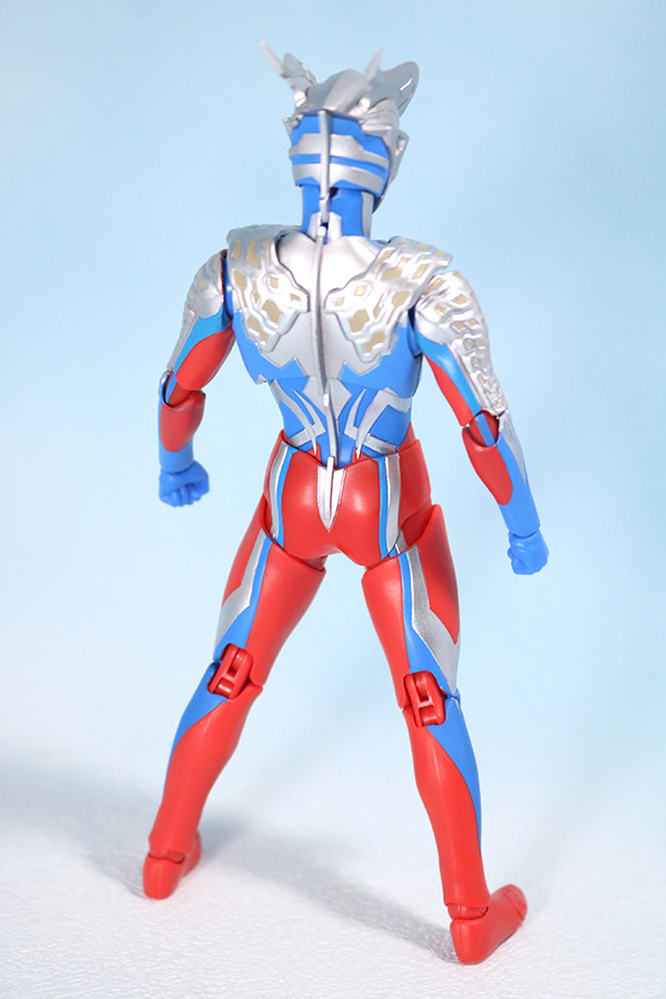 S.H.フィギュアーツ　ウルトラマンゼロ　レビュー　全身