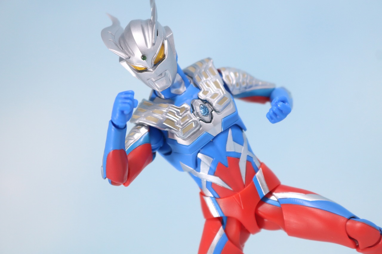 S.H.フィギュアーツ　ウルトラマンゼロ　レビュー　アクション