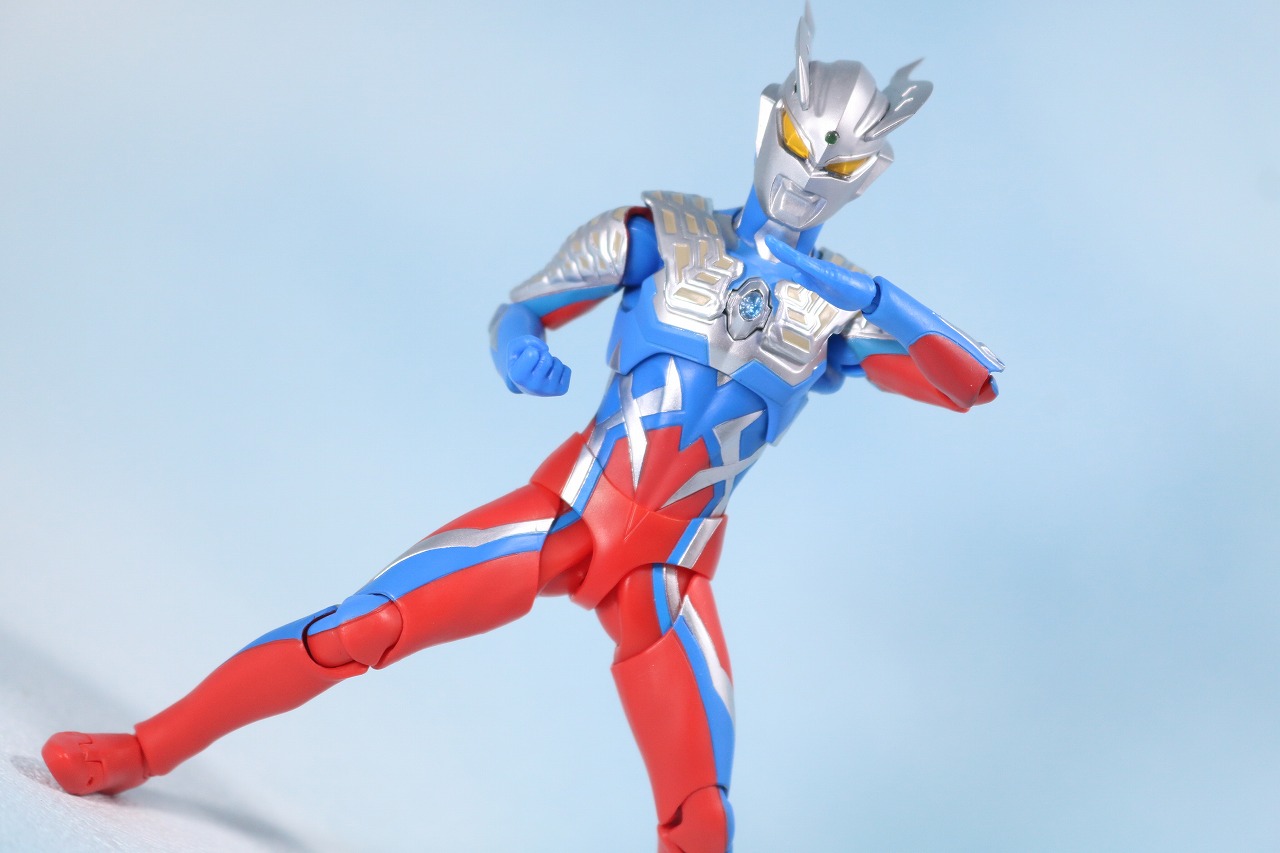 S.H.フィギュアーツ　ウルトラマンゼロ　レビュー　アクション