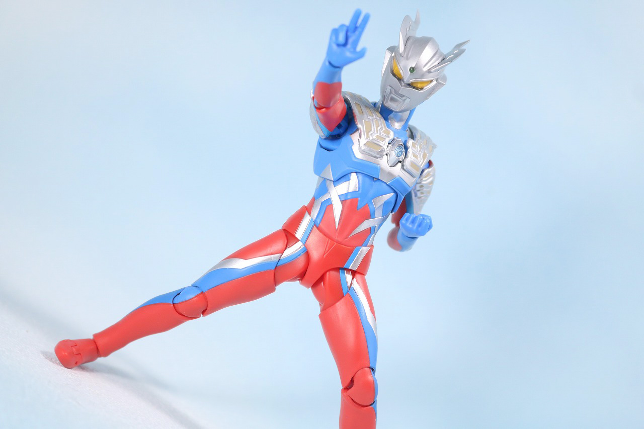 S.H.フィギュアーツ　ウルトラマンゼロ　レビュー　アクション