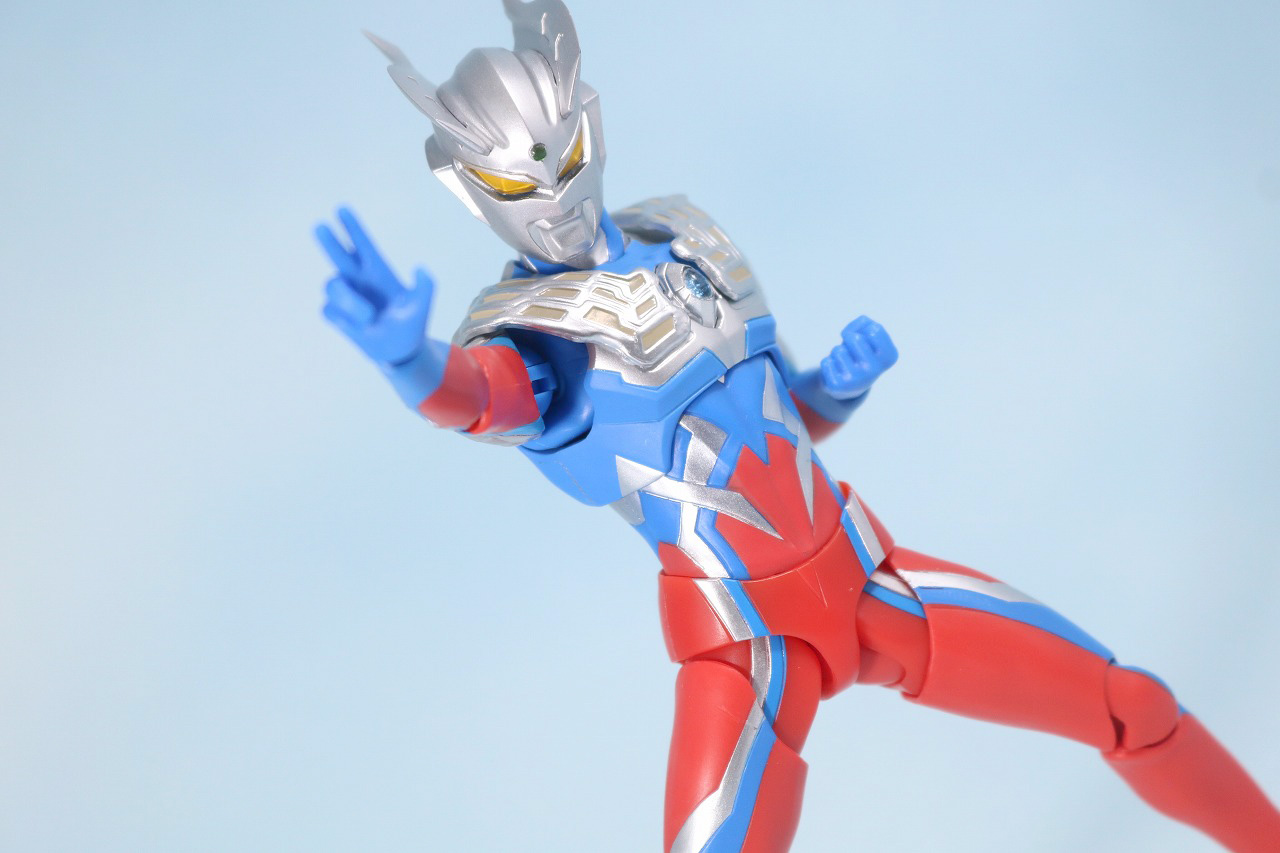 S.H.フィギュアーツ　ウルトラマンゼロ　レビュー　アクション