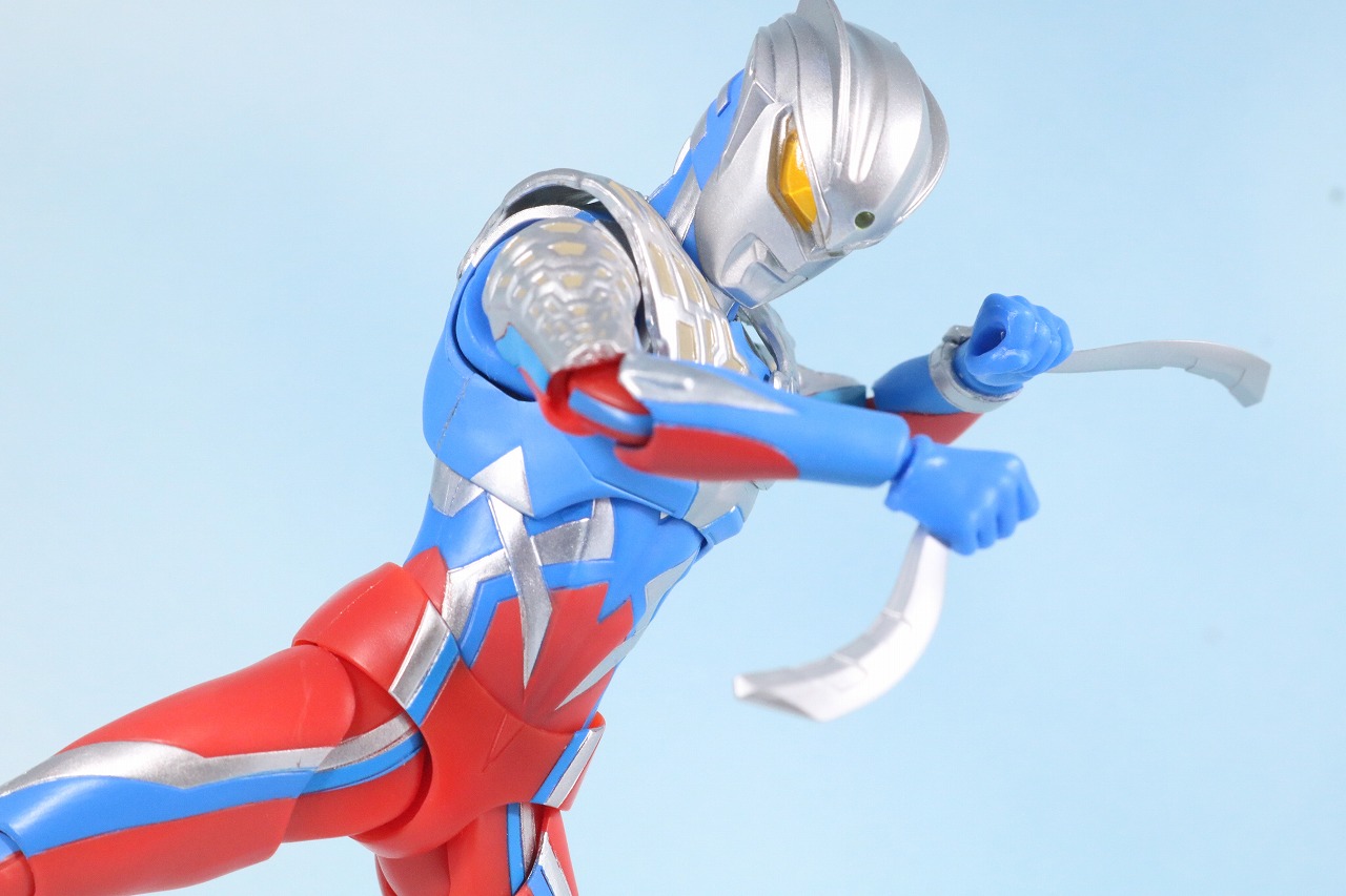 S.H.フィギュアーツ　ウルトラマンゼロ　レビュー　アクション