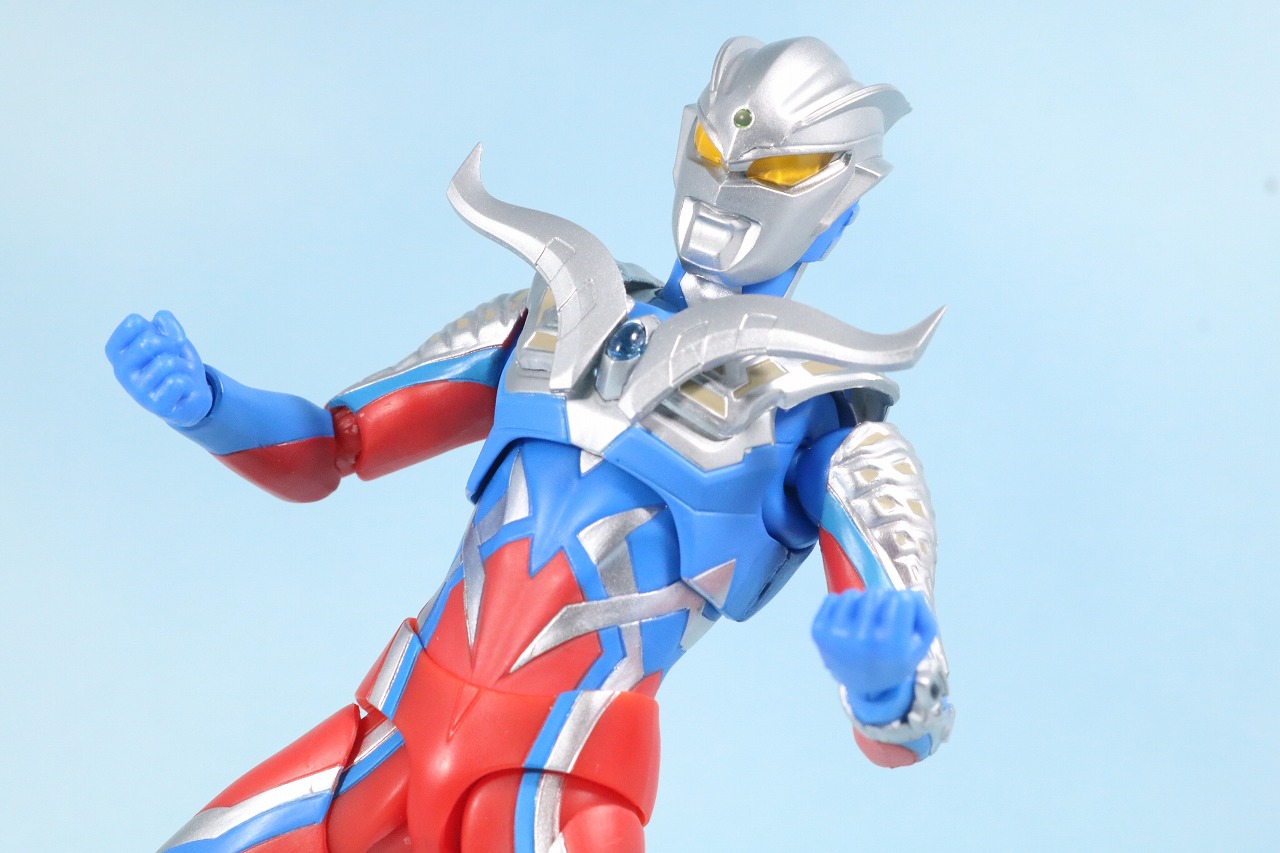 S.H.フィギュアーツ　ウルトラマンゼロ　レビュー　アクション