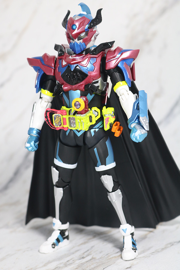 S.H.フィギュアーツ　仮面ライダーブレイブ　ファンタジーゲーマー　レベル50　レビュー　全身