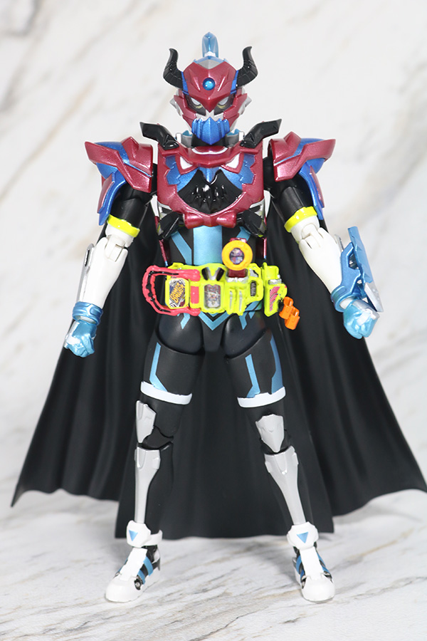 S.H.フィギュアーツ　仮面ライダーブレイブ　ファンタジーゲーマー　レベル50　レビュー　全身