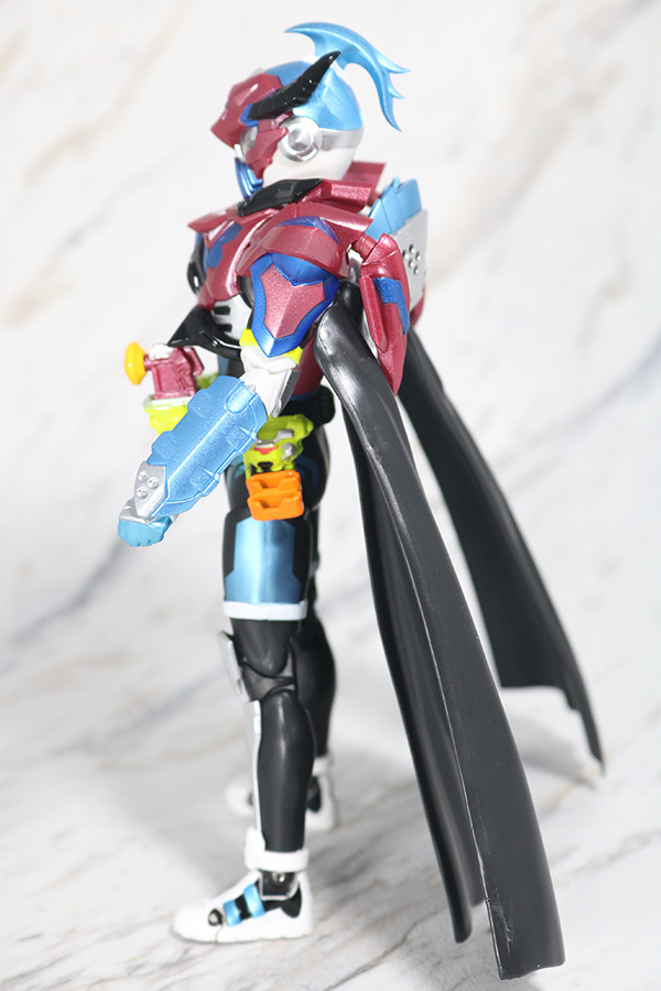 S.H.フィギュアーツ　仮面ライダーブレイブ　ファンタジーゲーマー　レベル50　レビュー　全身